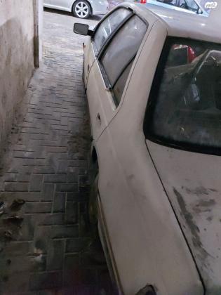 פיג'ו 405 (1989)