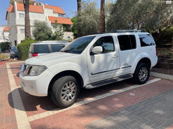 ניסאן פאת'פיינדר (2012)