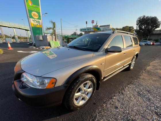 וולוו XC70 (2002)