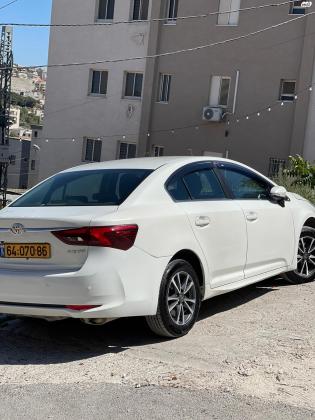 טויוטה אוונסיס (2017)