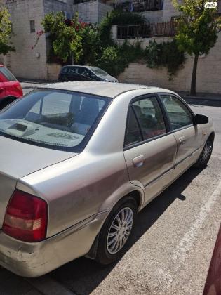 מאזדה 323 לאנטיס (2004)