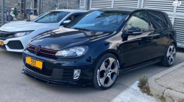 פולקסווגן גולף GTI (2011)