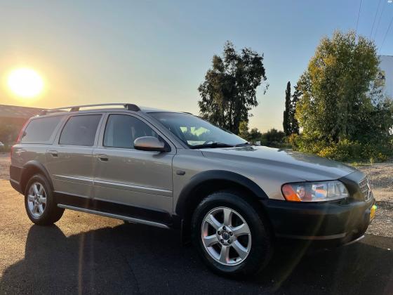 וולוו XC70 (2002)