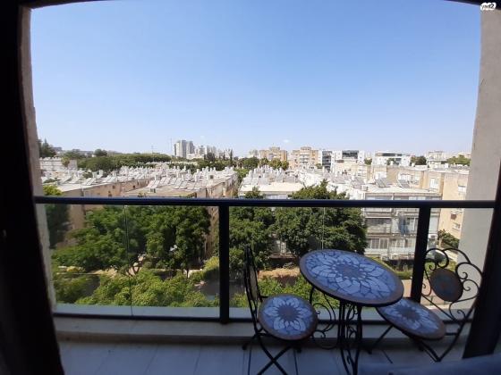 חיים ארלוזורוב 17 (כפר גנים א)