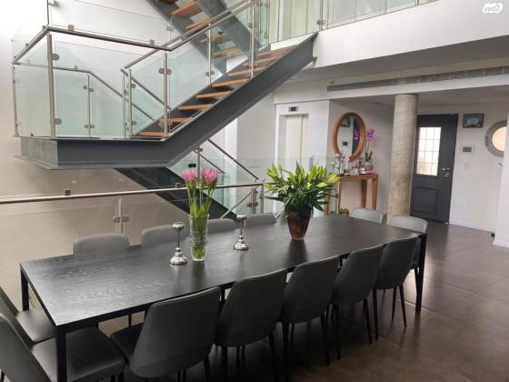 דוד אויסטרך 10 (הגוש הגדול)