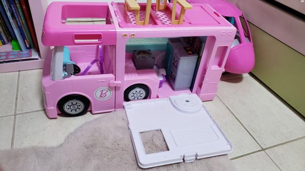 קרוואן ברבי מהמם שנקנה ליום