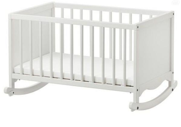 עריסה של איקאה, היתה בשימוש