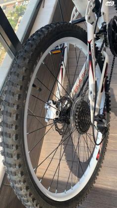 אופני הרים, שיכוך מלא, משודרגות