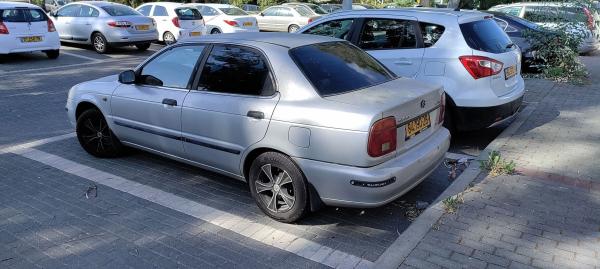 סוזוקי בלנו (2002)