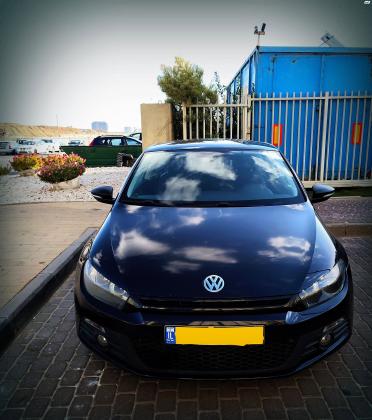 פולקסווגן שירוקו (2010)