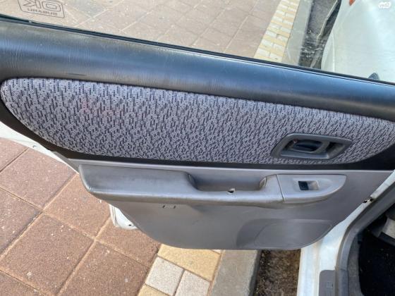 סובארו אימפרזה גרנד לאונה (2000)