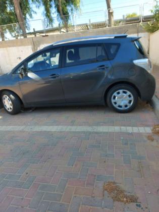 טויוטה ורסו (2015)