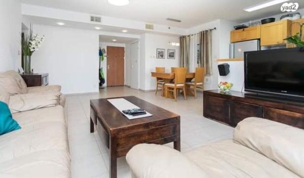 מנדל זינגר 15 (סביוני הכרמל)