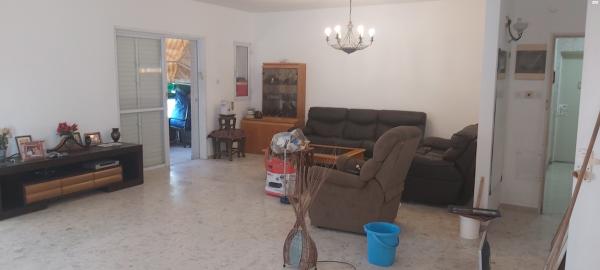 הכורמים 11 (קרית ראשון;קריית כרמים)