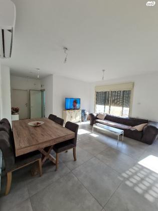 דרך השלום 17 (שכונה ג)