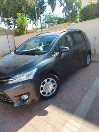 טויוטה ורסו (2015)