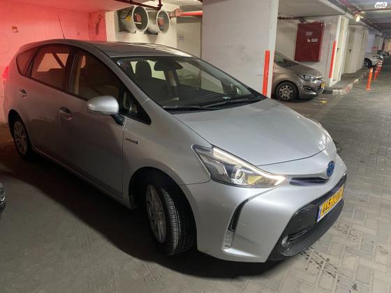 טויוטה פריוס פלוס הייבריד (2018)