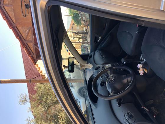 טויוטה יאריס (2004)