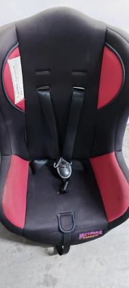כיסא בטיחות איכותי כולל חגורות