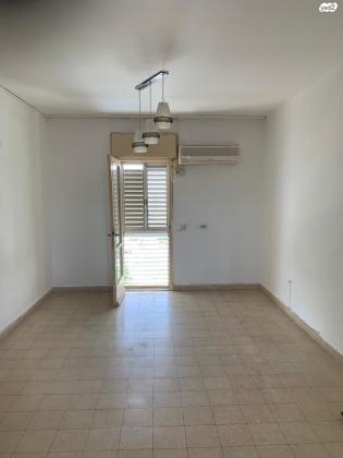 יואל השופט 4 (שכונה ד)