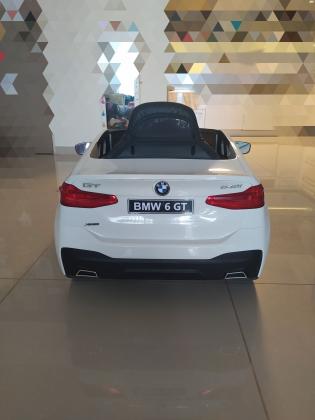 רכב BMW ממונע לילדים עד גיל 6