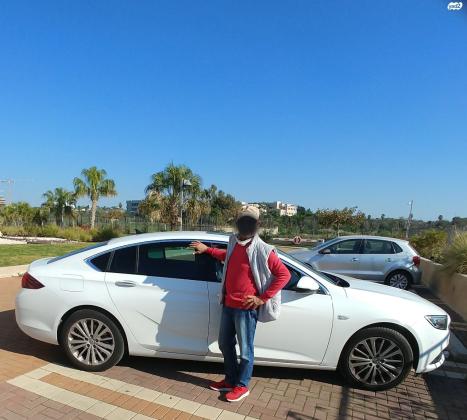 אופל אינסיגניה (2019)