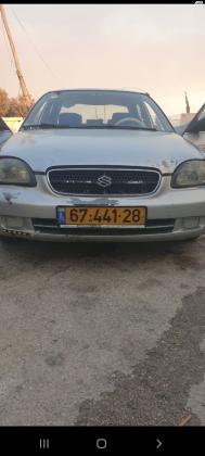 סוזוקי בלנו (2000)