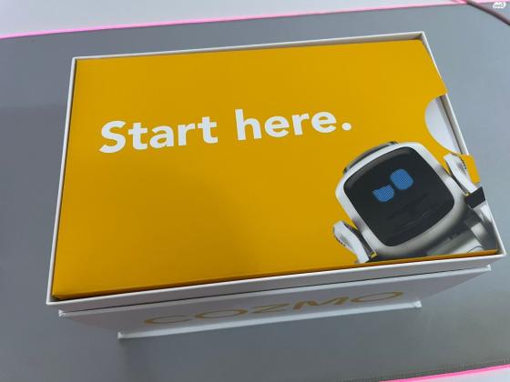 מקסים ושובב, COZMO הוא רובוט