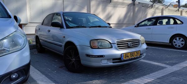 סוזוקי בלנו (2002)