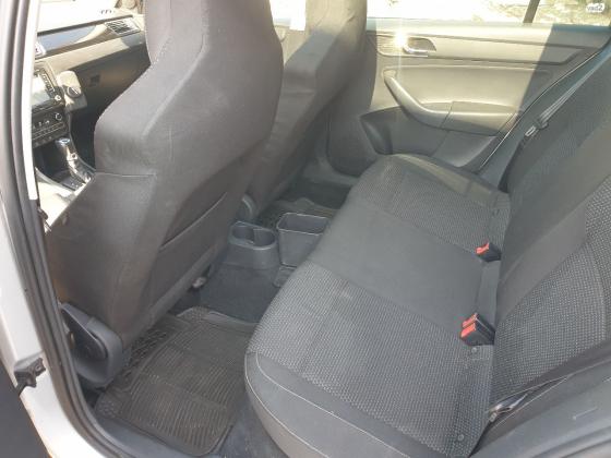 סקודה ראפיד ספייסבק (2015)