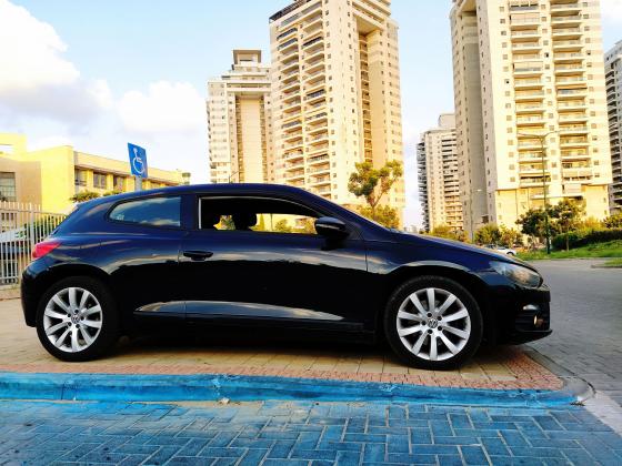 פולקסווגן שירוקו (2010)