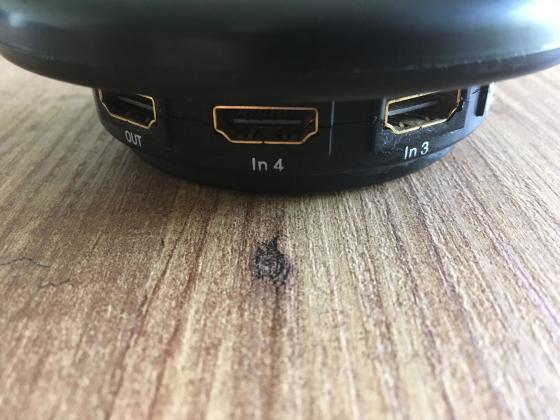 מפצל HDMI עם 4 כניסות