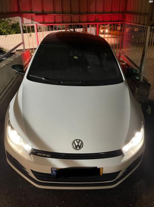 פולקסווגן שירוקו (2016)