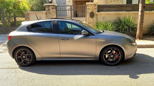 אלפא רומיאו ג'ולייטה (2017)