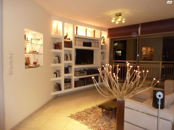 הרימון 10 (רמת הדקלים)