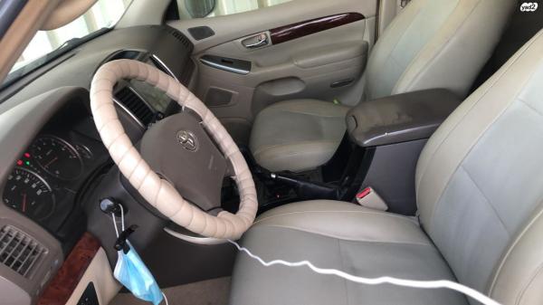 טויוטה לנד קרוזר קצר (2008)