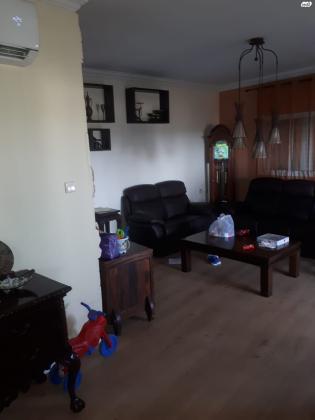 בכור שטרית 2 (שכונה יא)