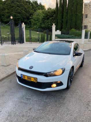 פולקסווגן שירוקו (2011)