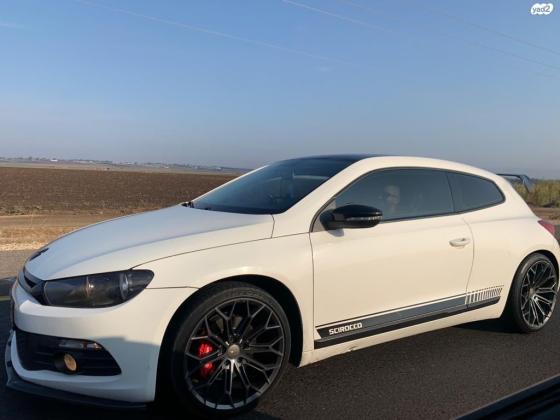 פולקסווגן שירוקו (2011)