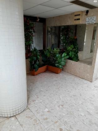 החשמונאים 35 (לב העיר)