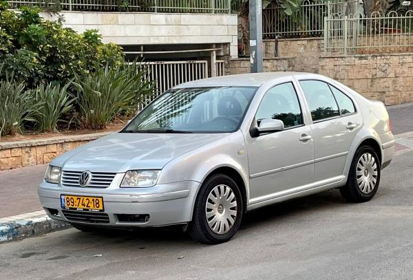 פולקסווגן בורה (2000)