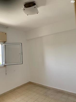 יואל השופט 4 (שכונה ד)