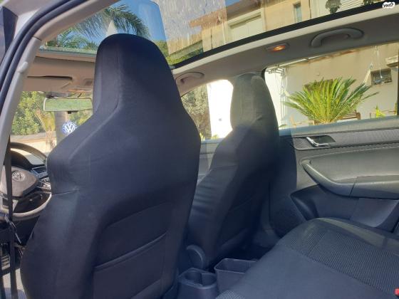 סקודה ראפיד ספייסבק (2015)