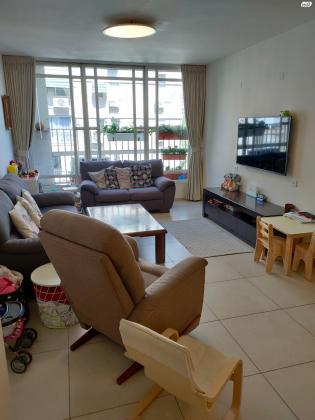 בנימיני 4 (נחלת יצחק)