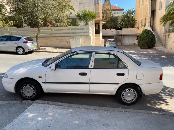 מיצובישי כריזמה (1999)