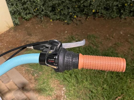 אופניים נשים עיר,הילוכים SHIMANO,כולל סל...