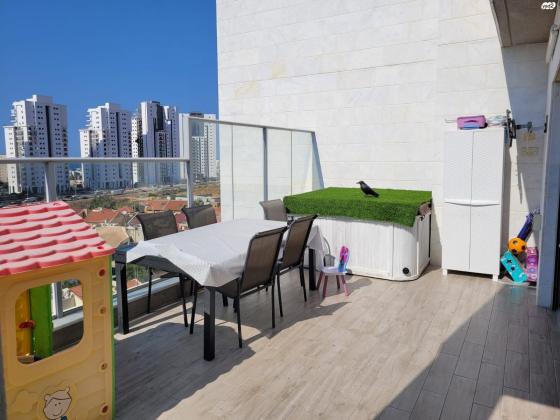 ביכורי ענבים 26 (ברנע ב)