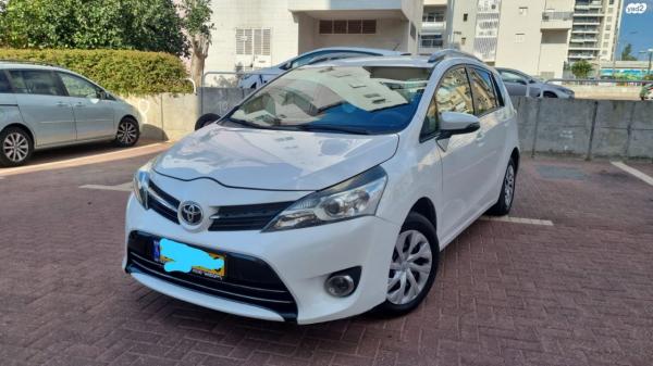 טויוטה ורסו (2014)