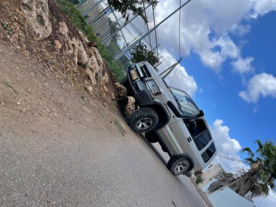 איסוזו טרופר קצר (1999)