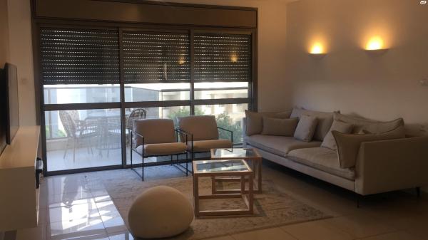 דבורה ברטונוב 3 (קרית אילון)